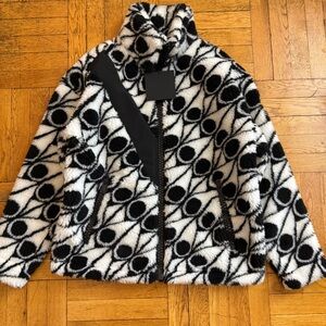 MOOSE KNUCKLES
Red Rooster jacket